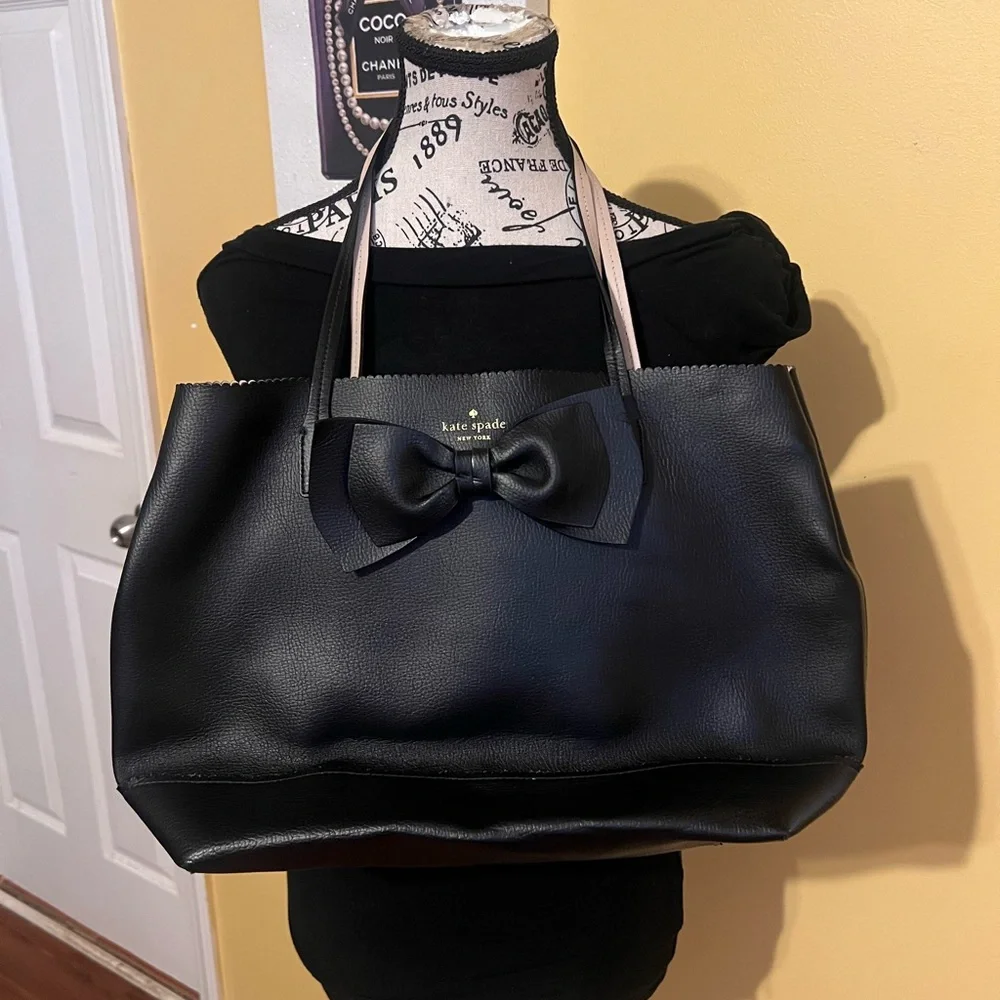 kate spade chic black